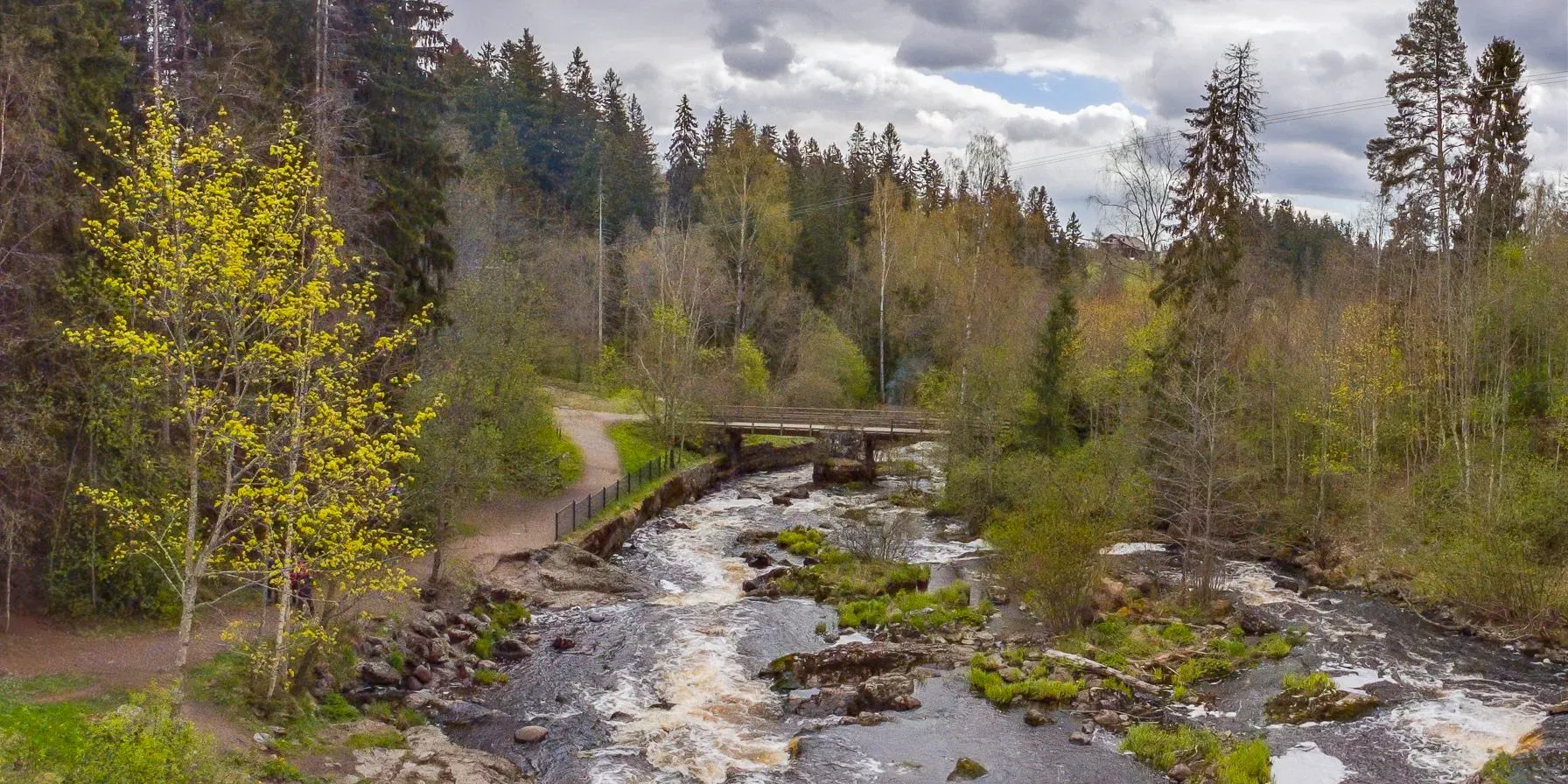 Myllykoski kevään kuohuissa 360° kuvina.